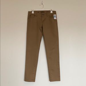 CelebrityPink Low Rise Skinny Khaki Pants | Size 9